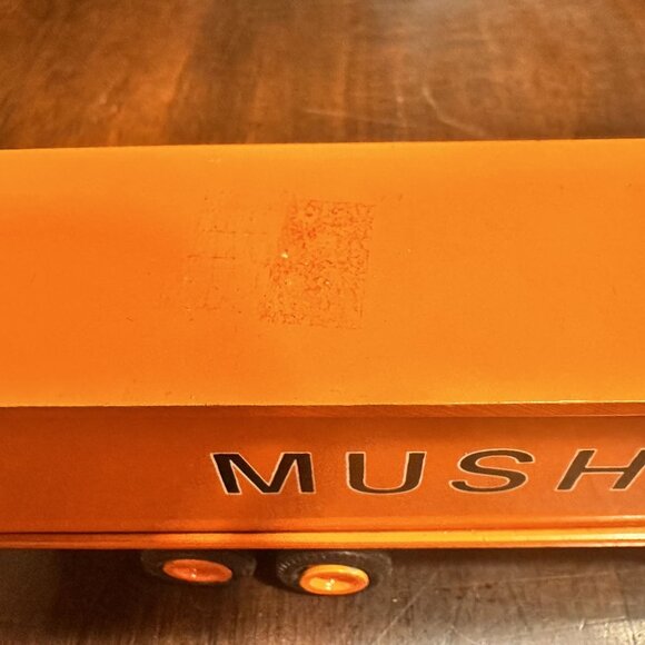 Winross Mushroom Orange Metal Die Cast Toy Model Truck - Picture 5 of 8